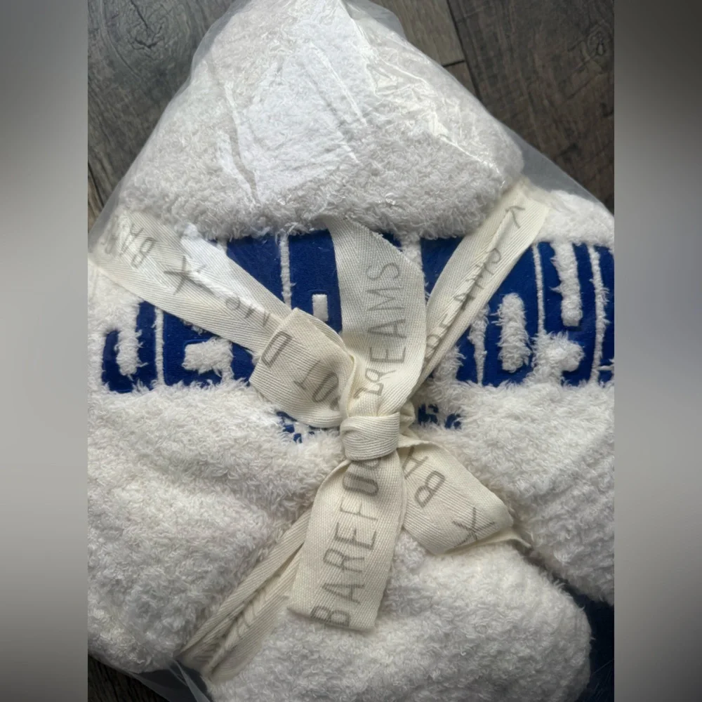 NWT Jeopardy! Barefoot Dreams Cream Throw Blanket Blue Lettering